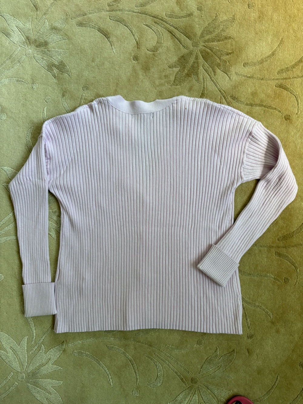 NWT, Banana Republic Lilac V-Neck Ribbed Button Down Cardigan Sweater, Size L - Picture 4 of 7